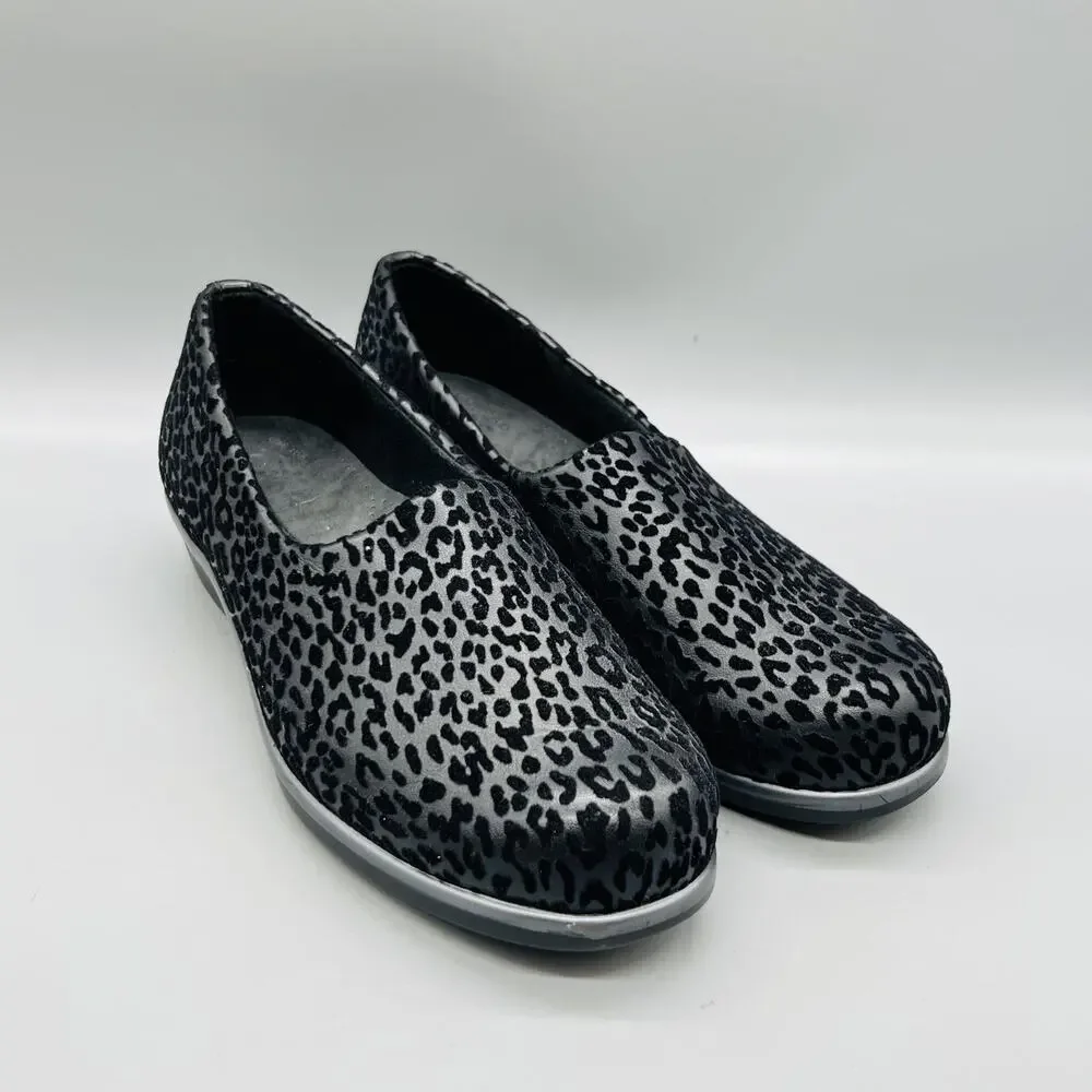 SAS Shoes Women 8 Gray Leather Animal Print Tripad Comfort Slip On Wedge Walking